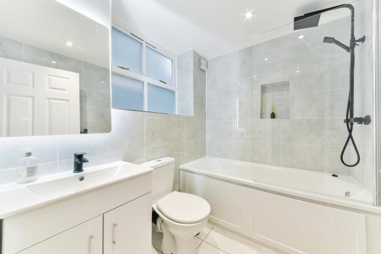 Amazing 2 Bed Apartment Clapham North London Exterior foto